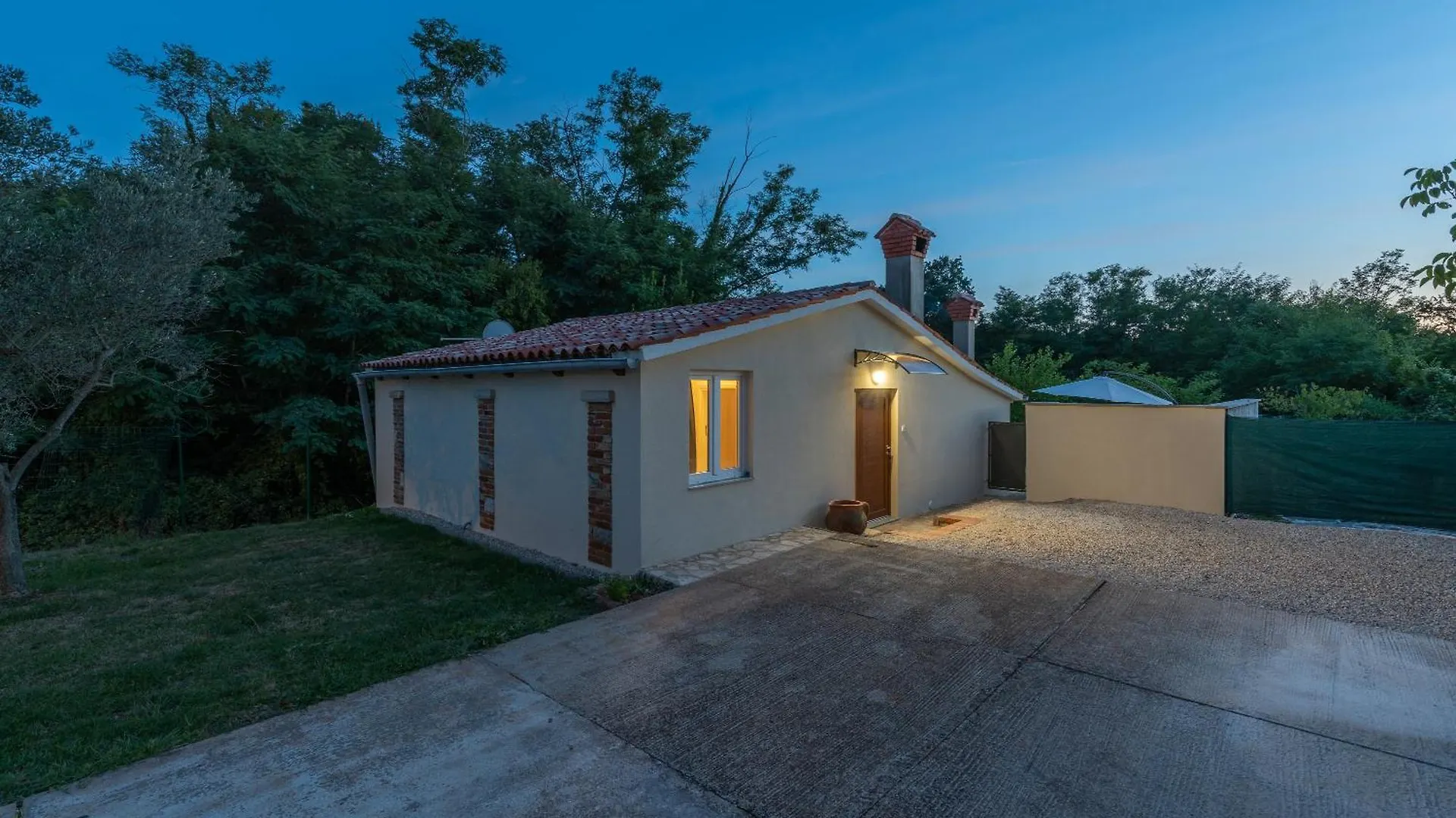 House Matea Villa Prnjani 0*,