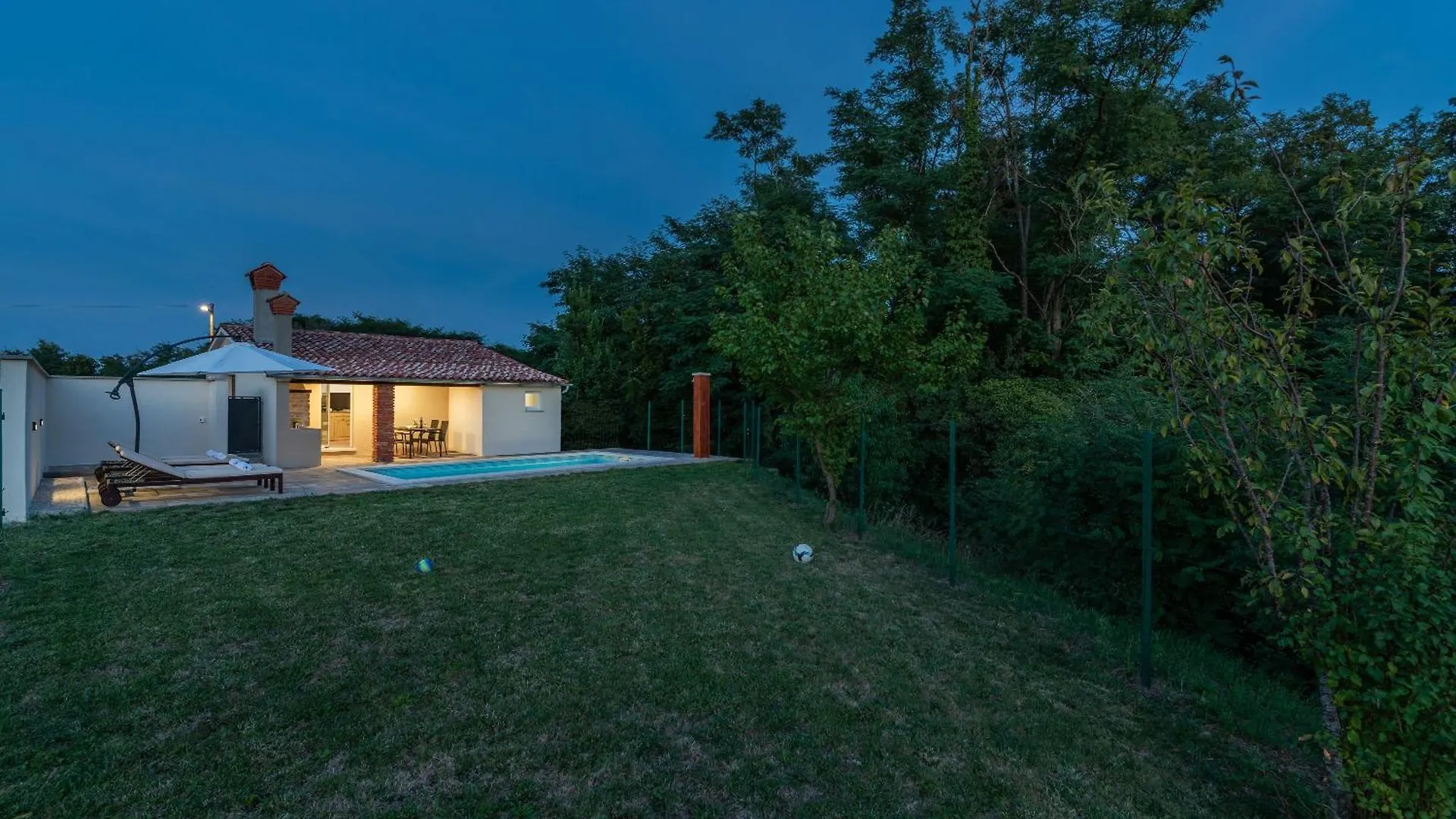 House Matea Villa Prnjani Holiday home