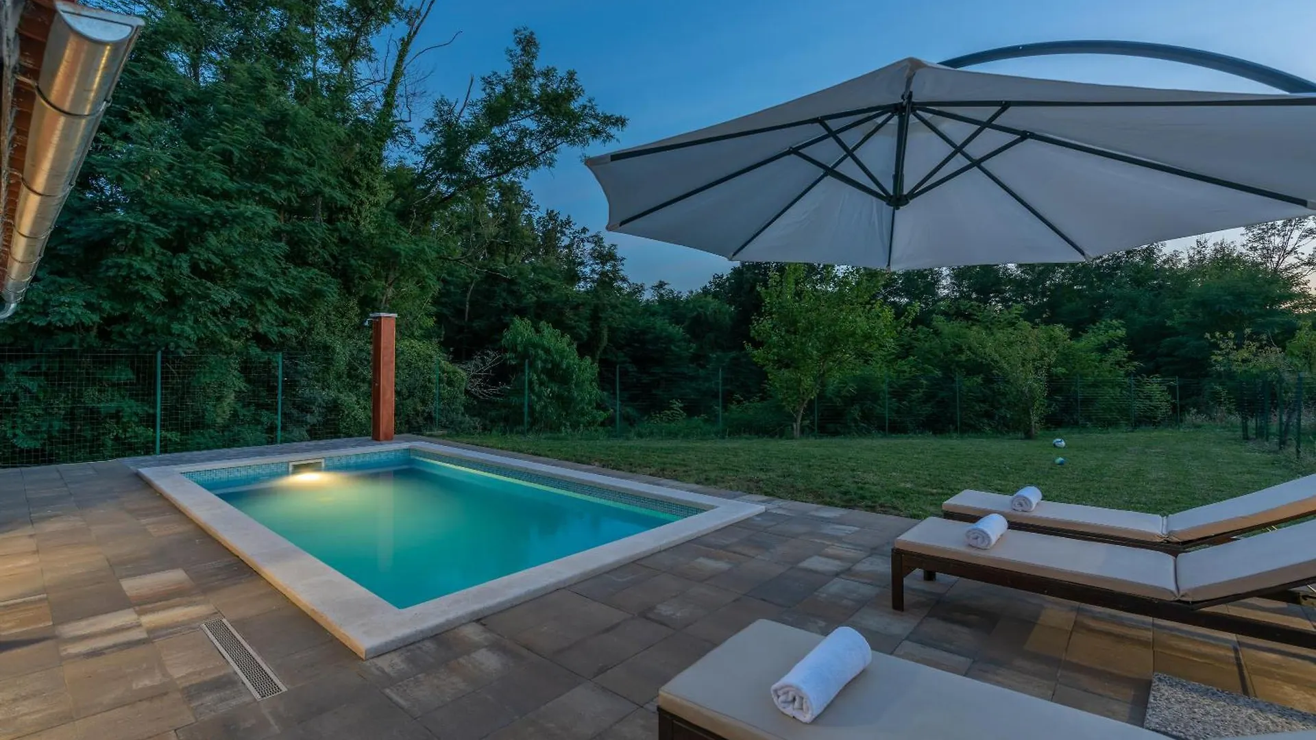 Holiday home House Matea Villa Prnjani